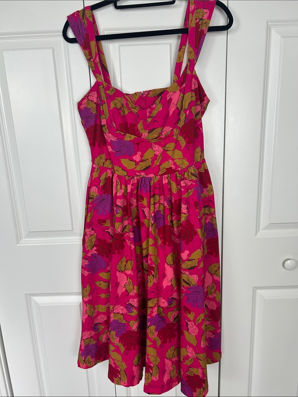 Unique Vintage Sleeveless Pink Floral Fit-and-Flare Dress Size Large